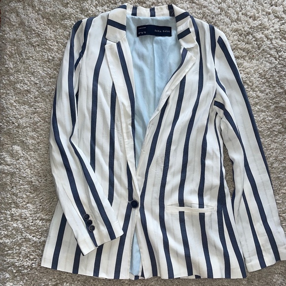 Zara Blazer - Picture 1 of 5